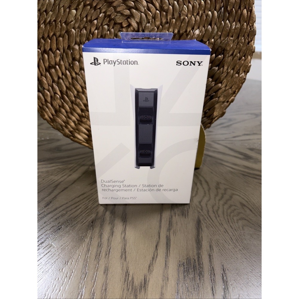 NEW SEALED Sony PS5 Dual Sense Charging Station CFI-ZDS1 for PS5 FREE FAST SHIP
